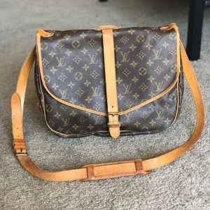 Authentic Louis Vuitton Crossbody messenger bag